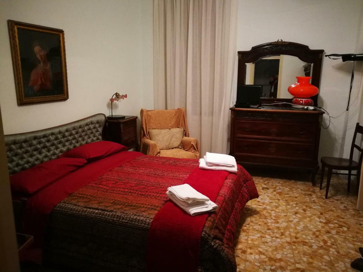 ナポリArturo'S Houseアパートメント エクステリア 写真